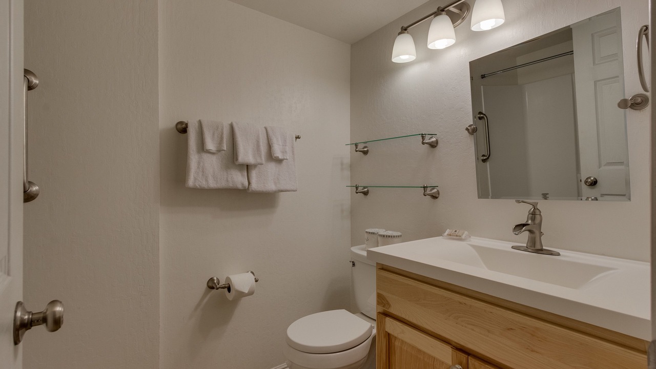 Photo of Bathroom in Carnelian Woods