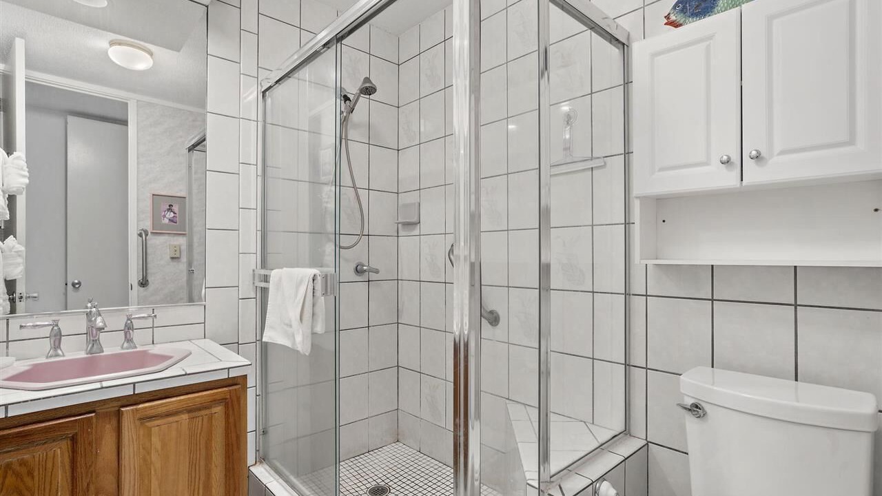 Photo of Bathroom in Honokowai