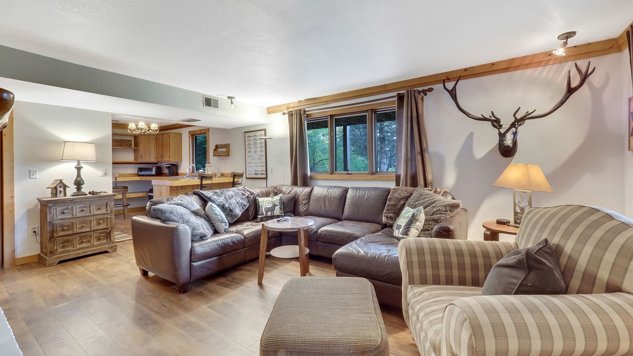 Photo of Livingroom in Boyne City