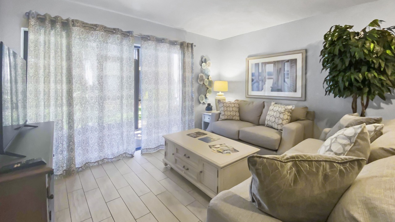 Photo of Livingroom in Siesta Key