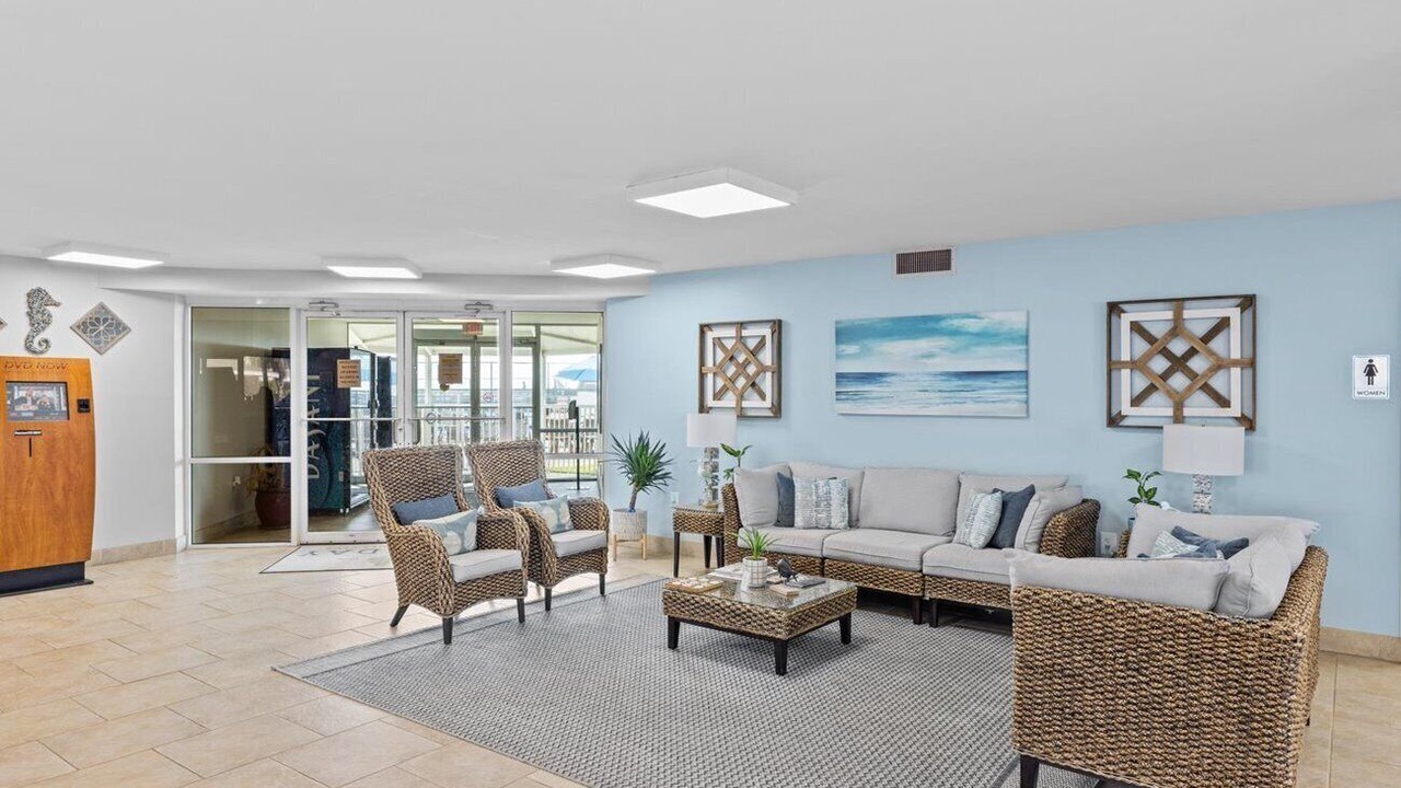 Photo of Others in Holiday Isle