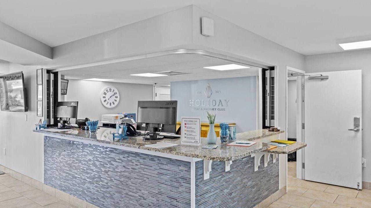 Photo of Others in Holiday Isle