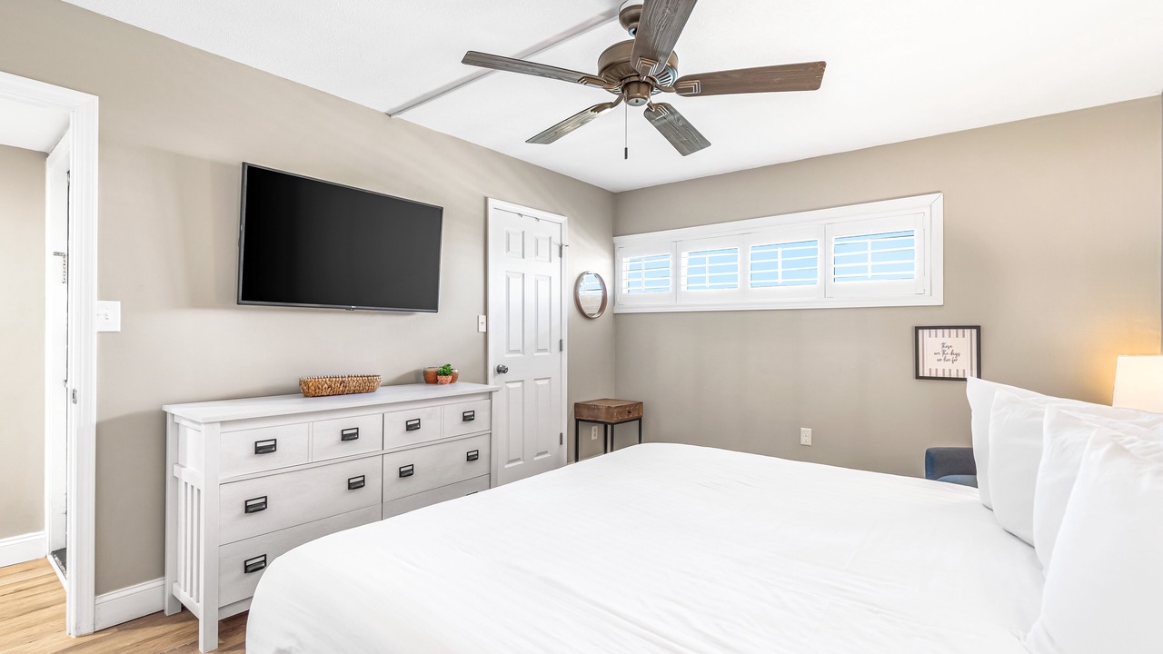 Photo of Others in Holiday Isle