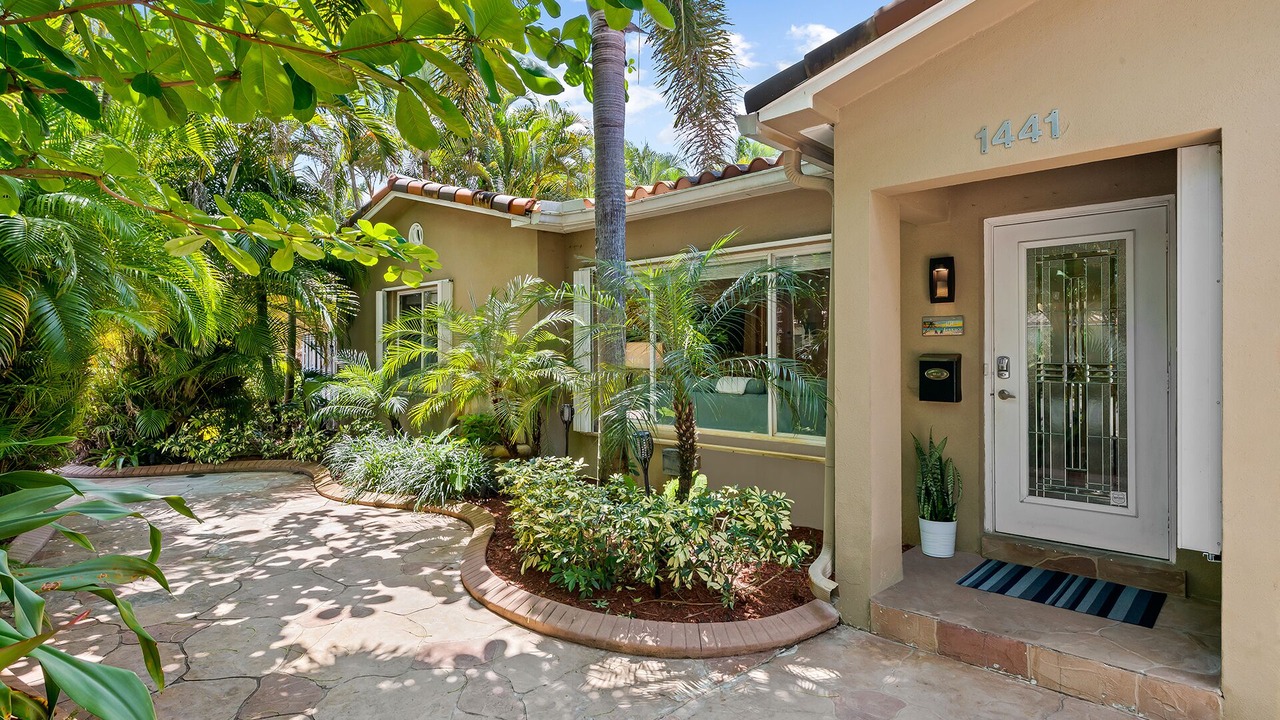 Photo of Outdoor in Poinsettia Heights