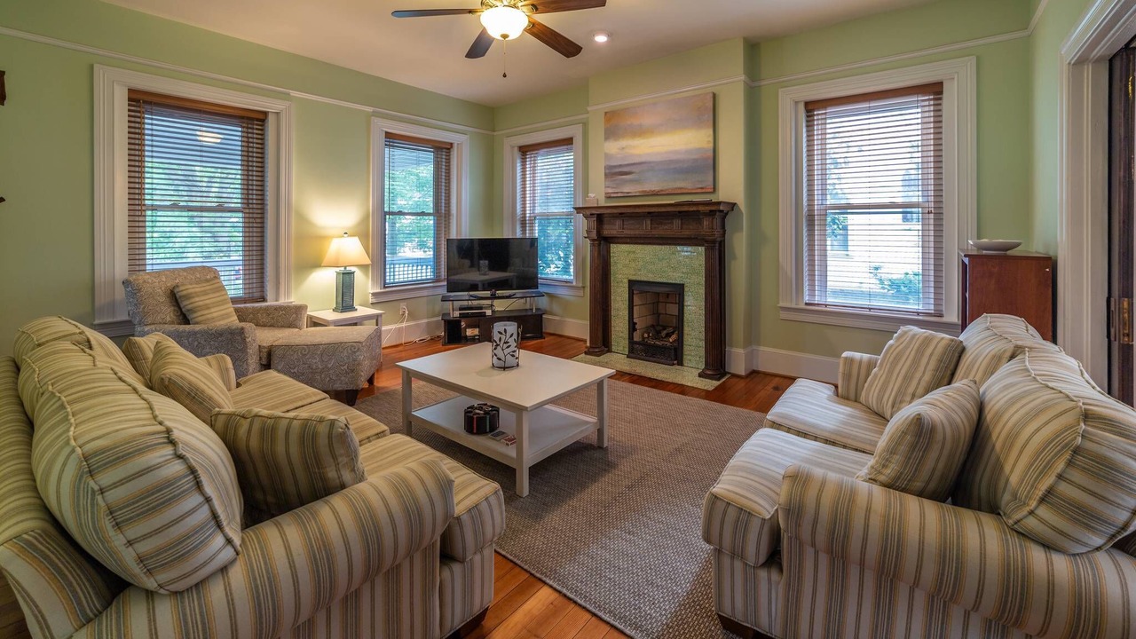 Photo of Livingroom in Cape Charles