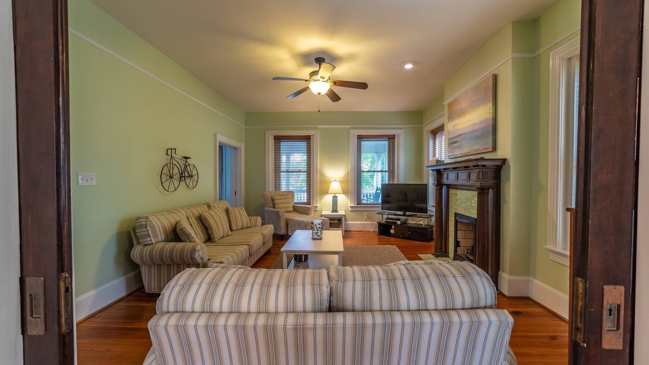 Photo of Livingroom in Cape Charles