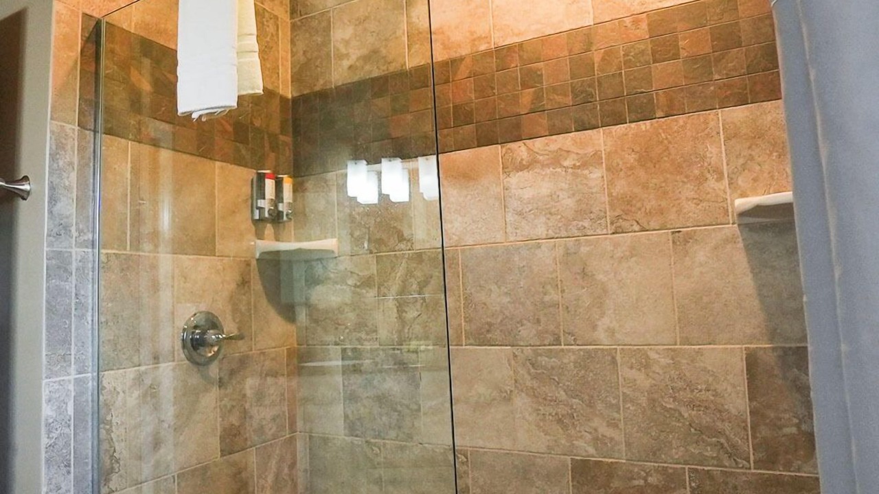 Photo of Others in Logan