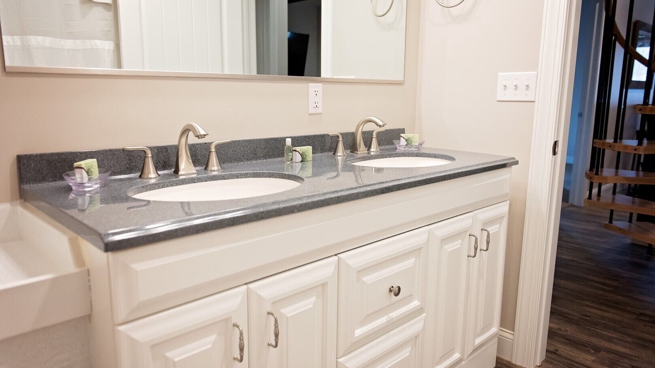 Photo of Bathroom in Logan