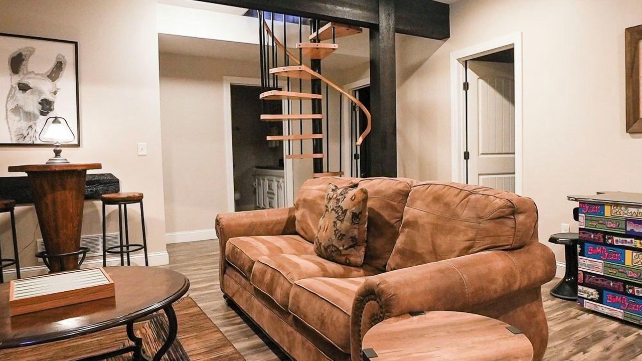 Photo of Others in Logan