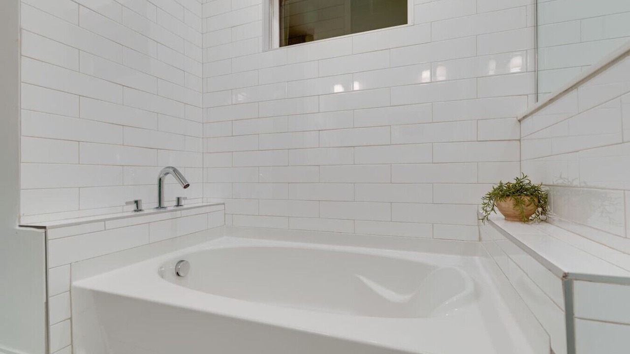 Photo of Bathroom in Edgehill