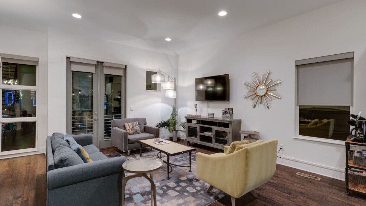 Photo of Livingroom in Edgehill