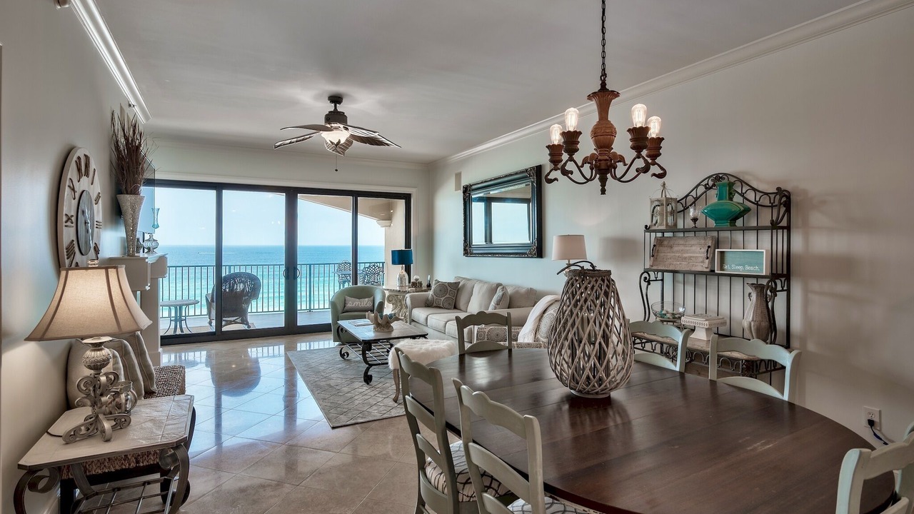 Photo of Livingroom in Crystal Beach