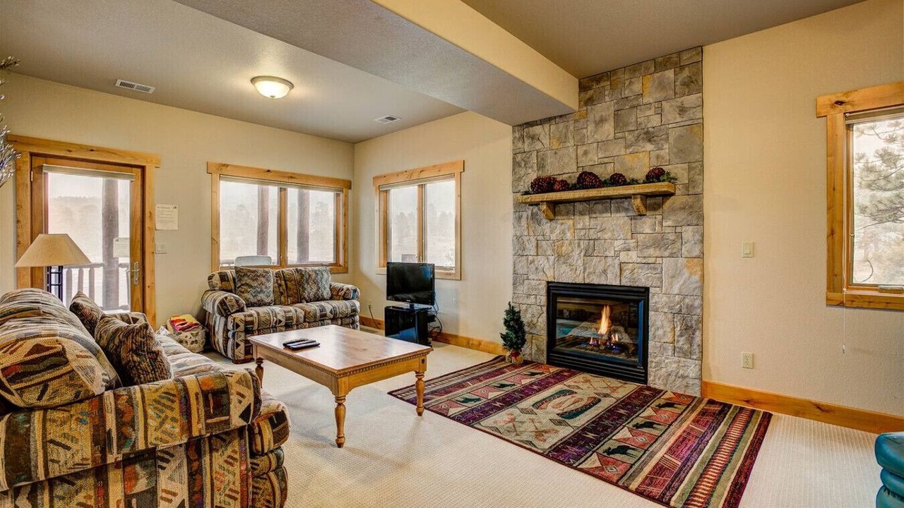 Photo of Livingroom in Estes Park