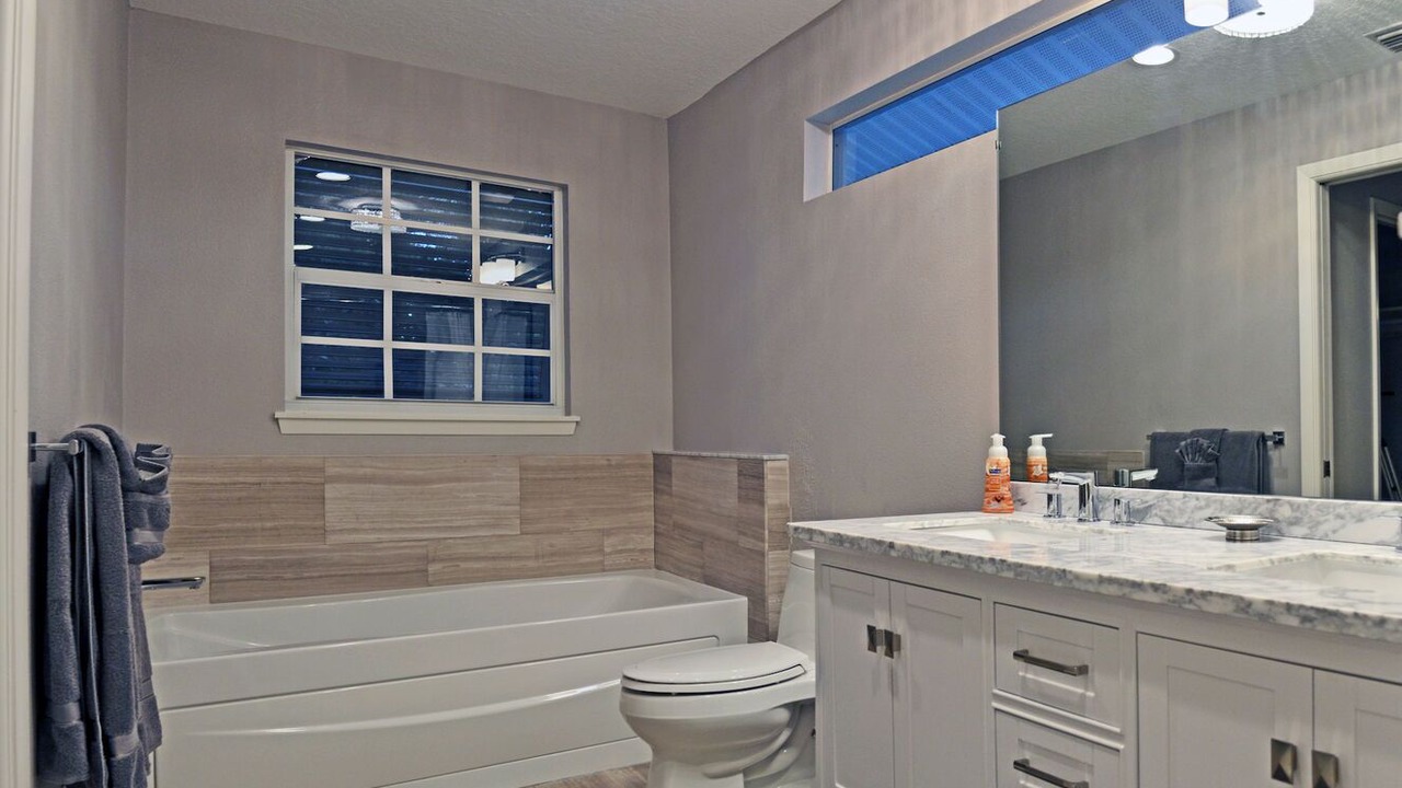 Photo of Bathroom in Bay Isle