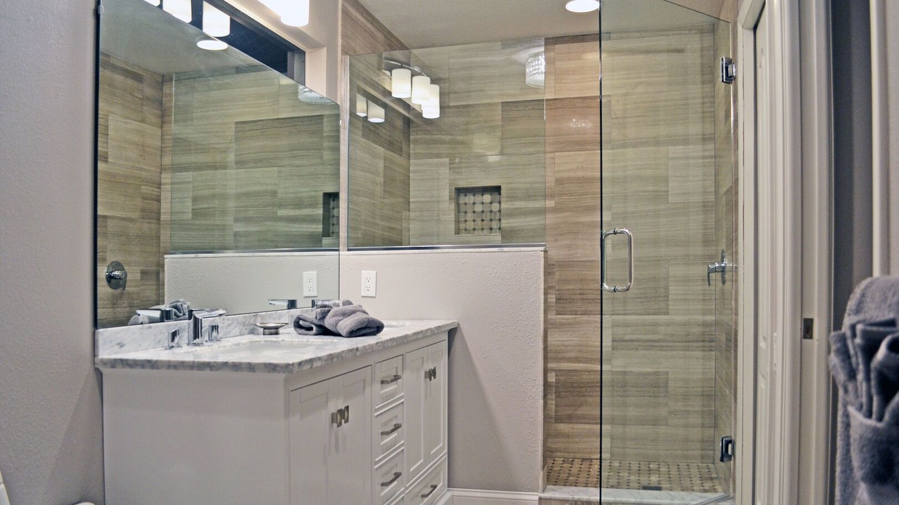 Photo of Bathroom in Bay Isle