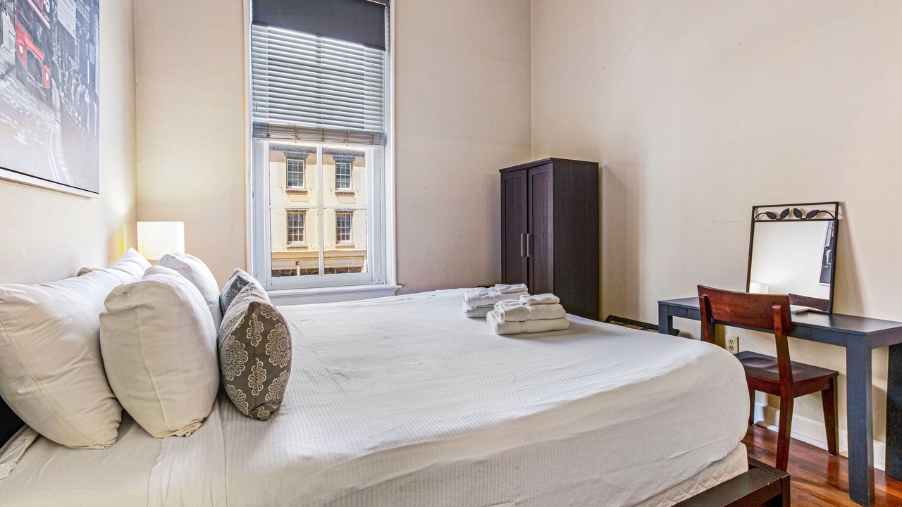 Photo of Bedroom in Historic District - North