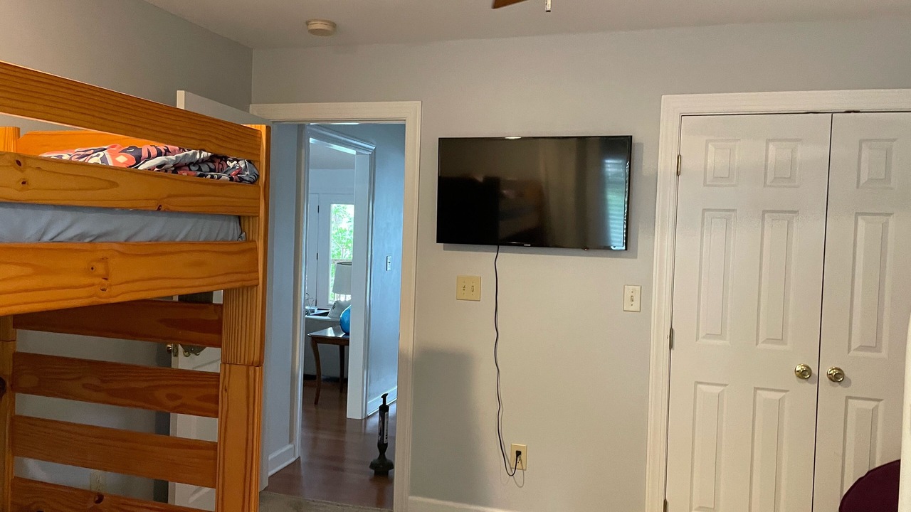 Photo of Bedroom in Pleasure Point