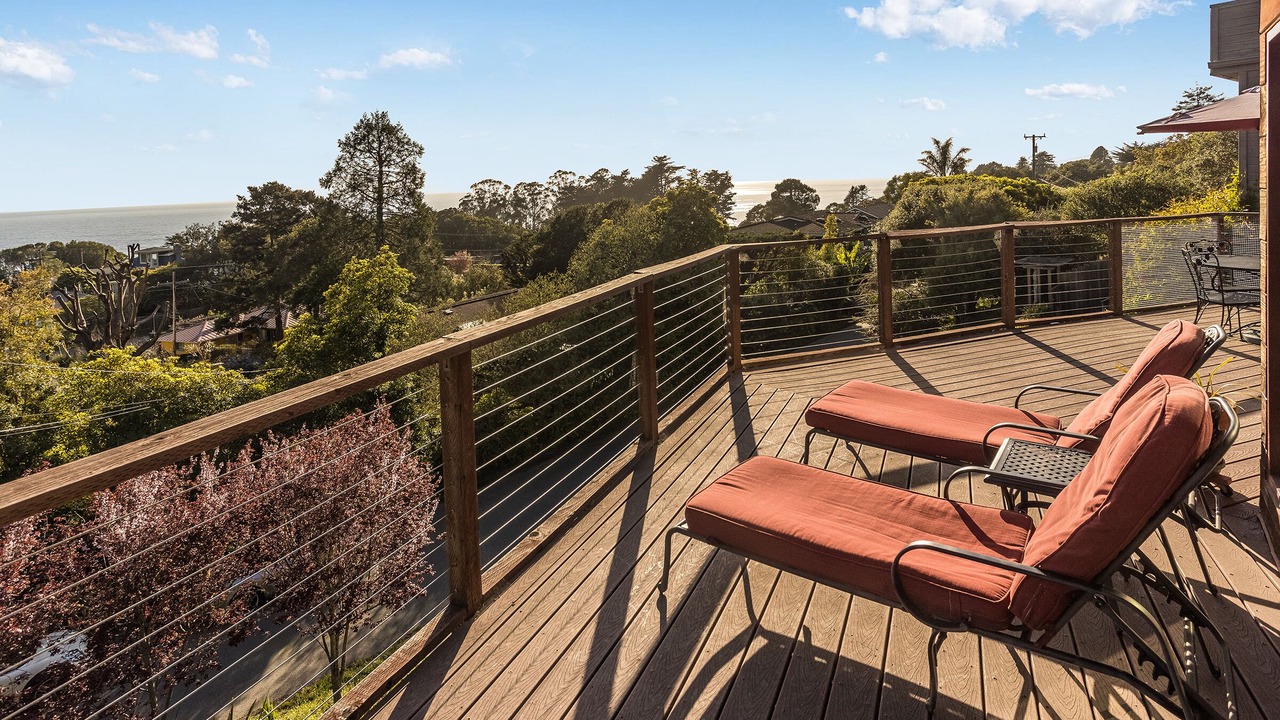 Photo of Patio Balcony in Stinson Beach