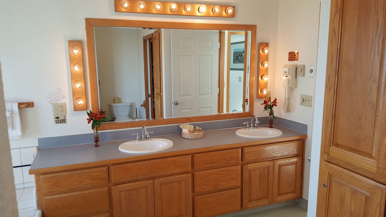 Photo of Bathroom in Netarts
