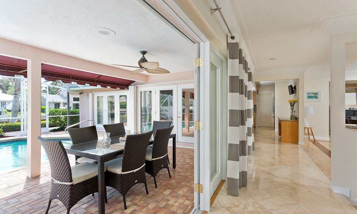 Photo of Outdoor in Tropic Isle