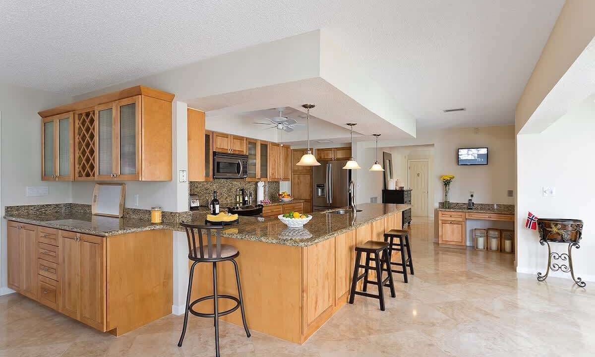 Photo of Kitchen in Tropic Isle