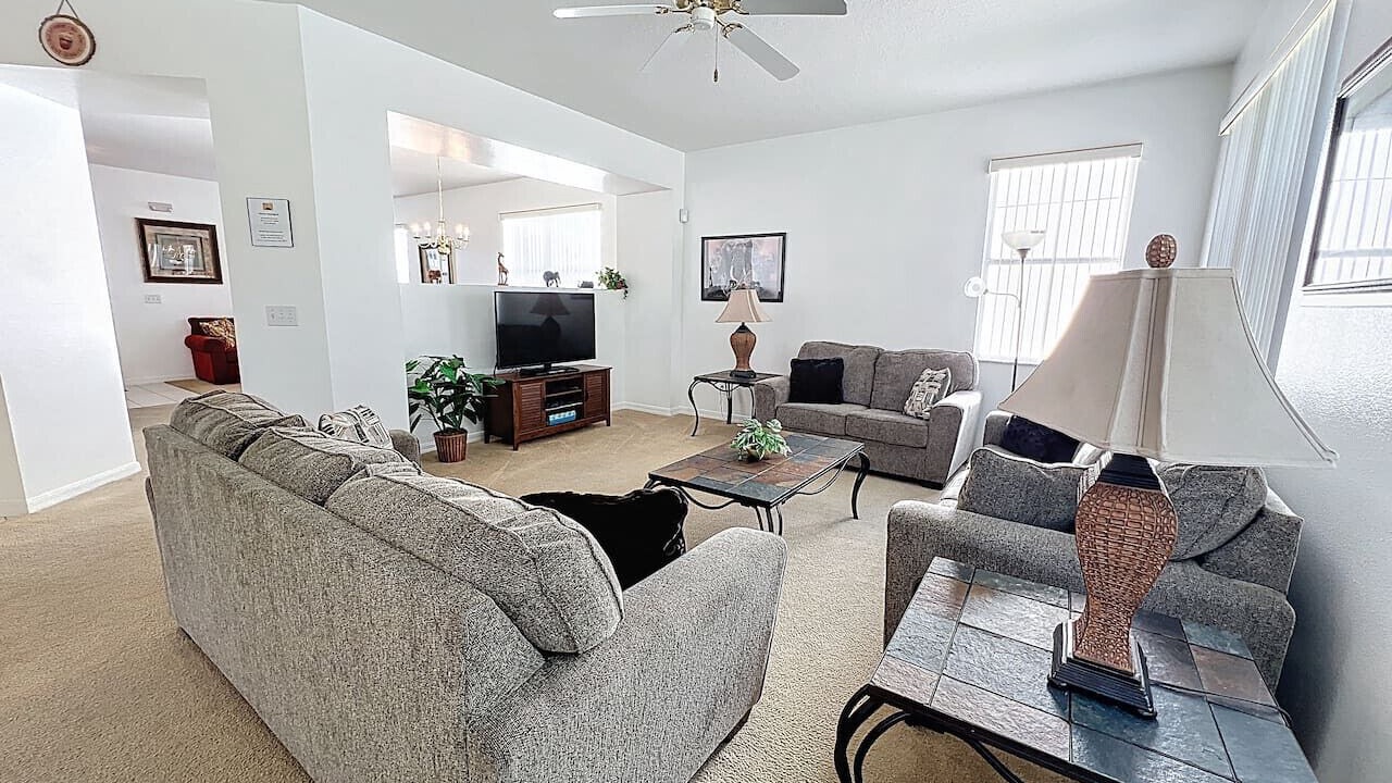 Photo of Livingroom in Legacy Park