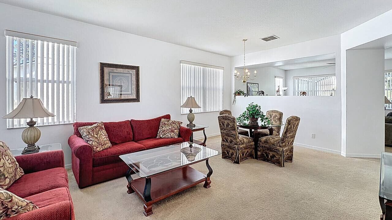 Photo of Livingroom in Legacy Park