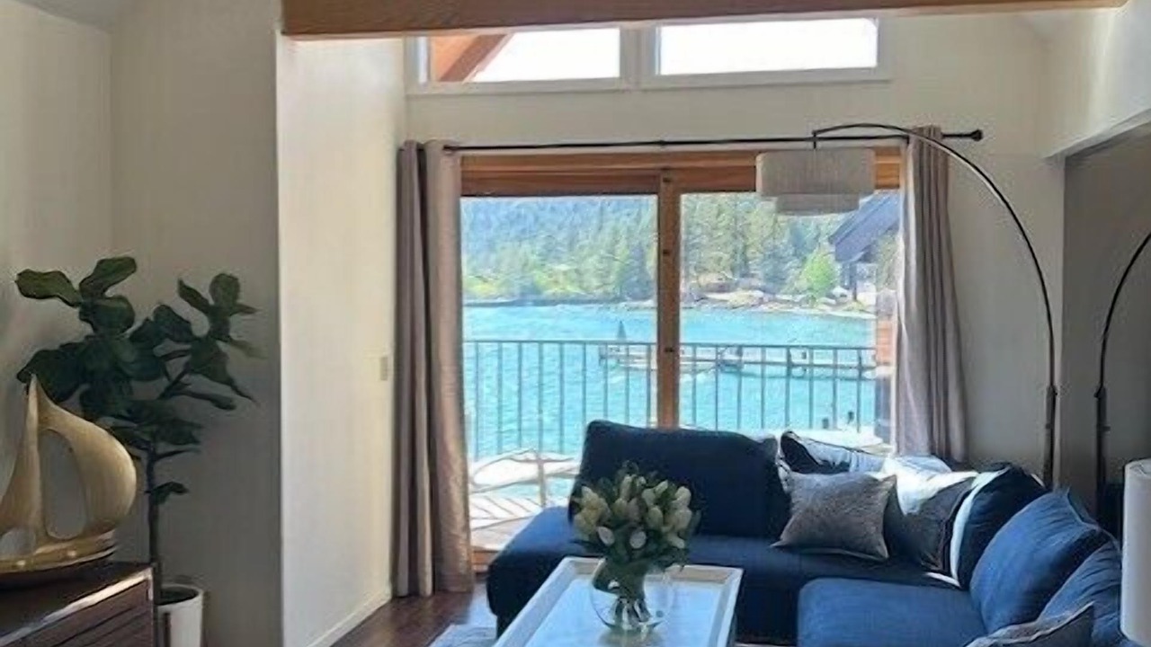 Photo of Livingroom in Tahoe Vista