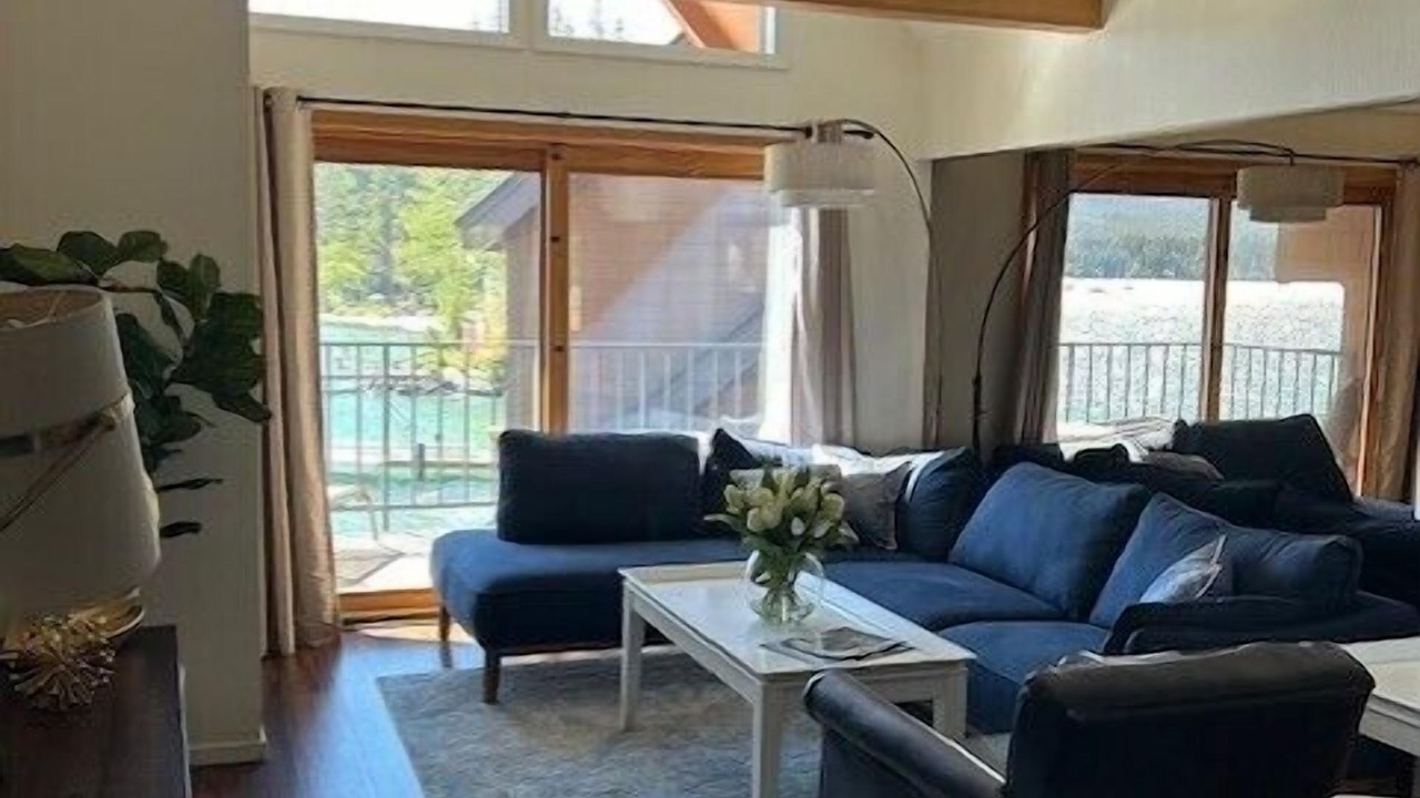 Photo of Livingroom in Tahoe Vista