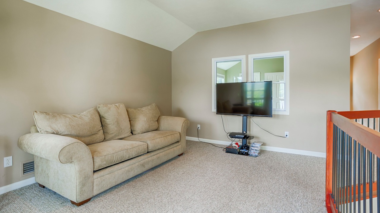 Photo of Livingroom in Honeoye