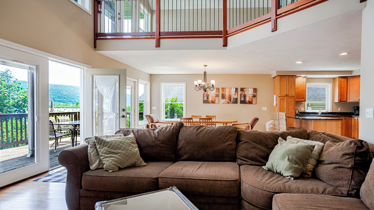Photo of Livingroom in Honeoye