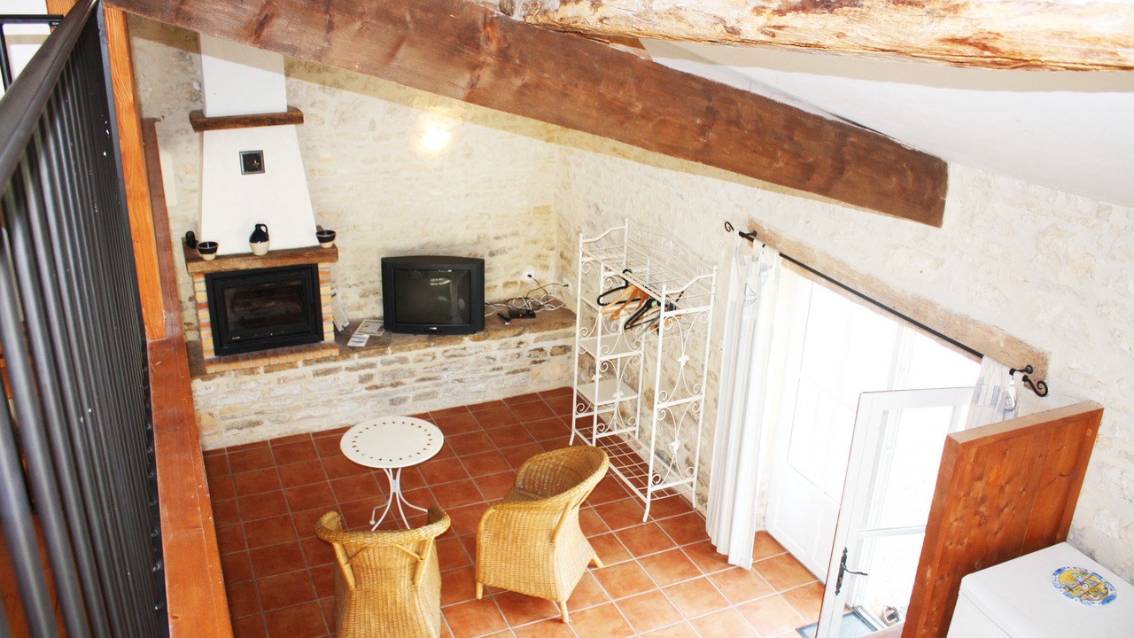 Photo of Livingroom in Asnieres-la-Giraud