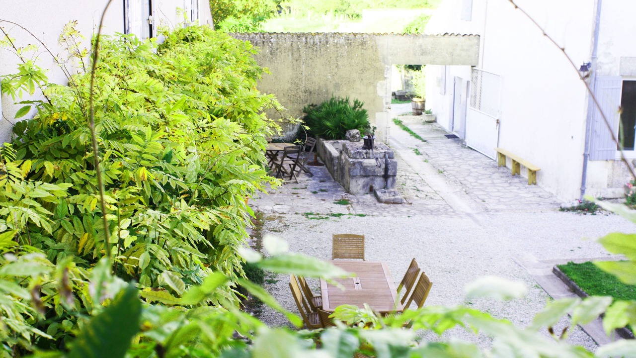 Photo of Patio Balcony in Asnieres-la-Giraud