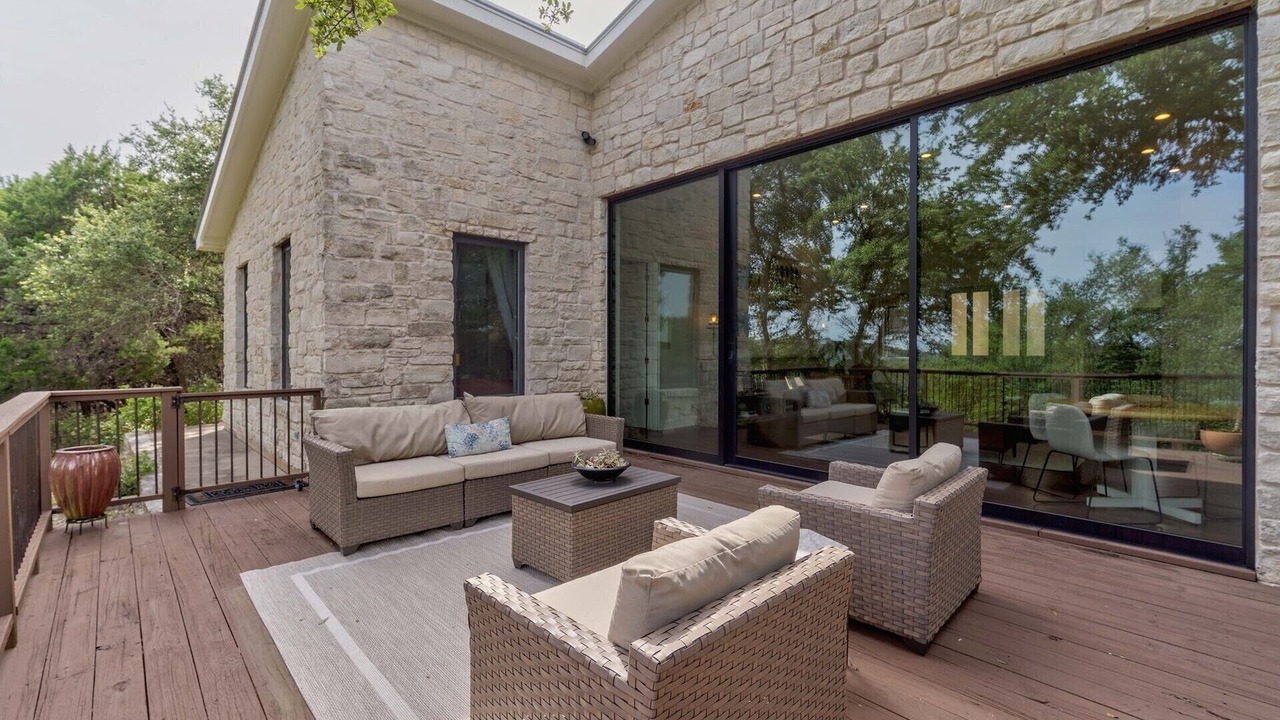 Photo of Outdoor in High Oaks
