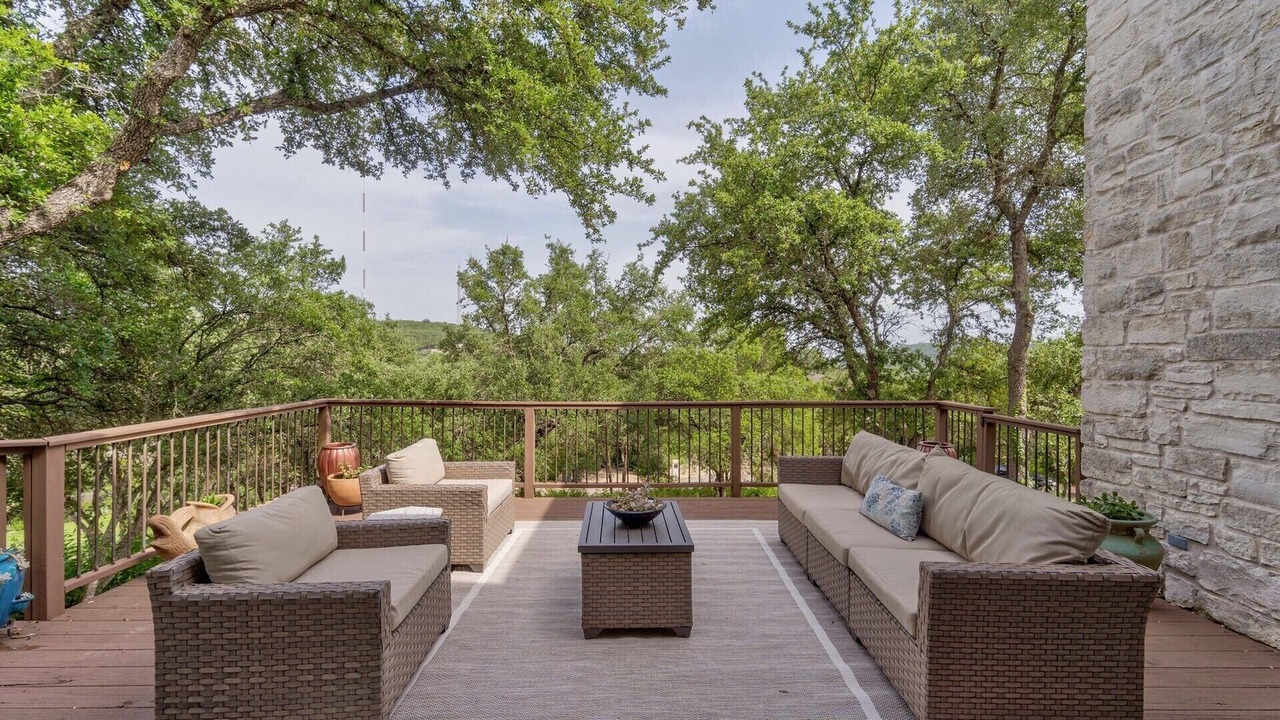 Photo of Outdoor in High Oaks