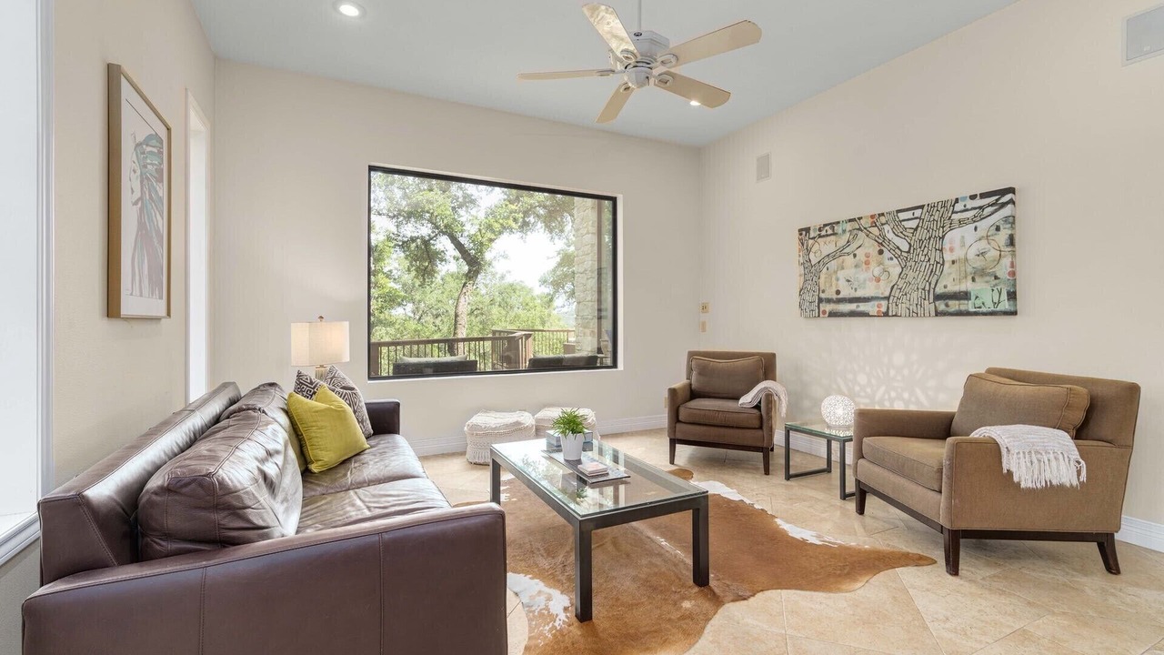 Photo of Bedroom in High Oaks
