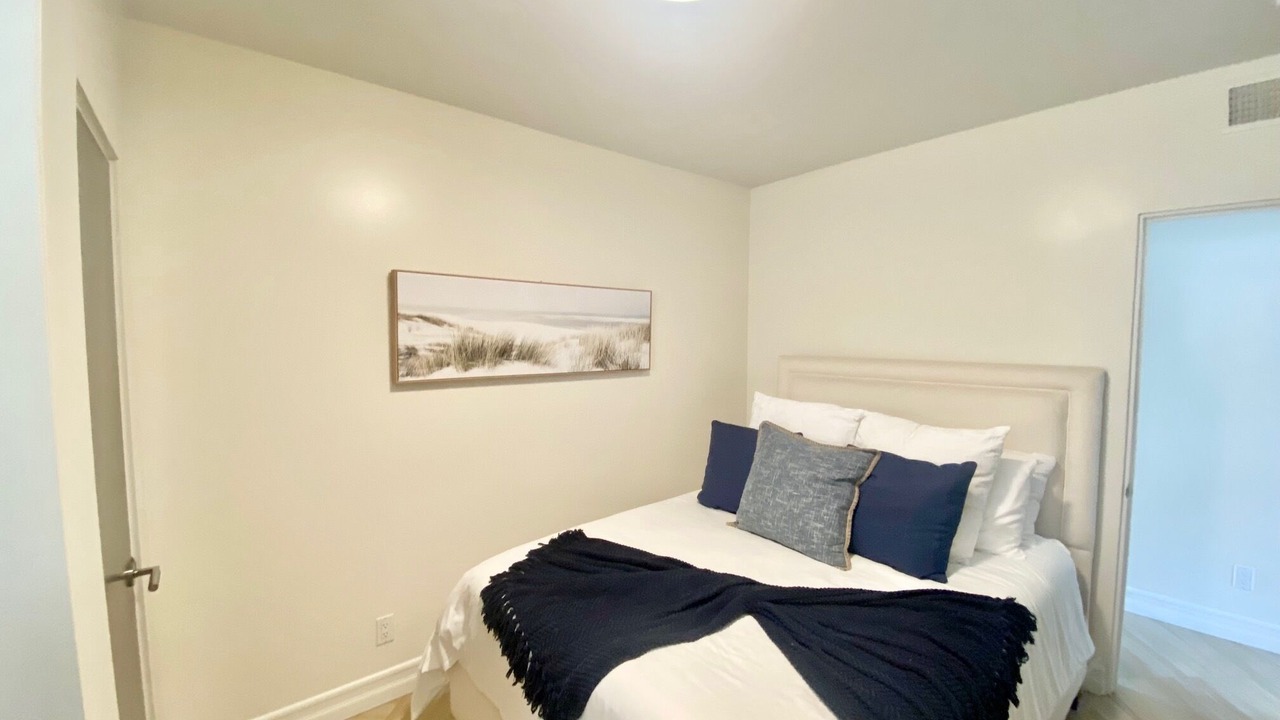 Photo of Bedroom in South Oceanside