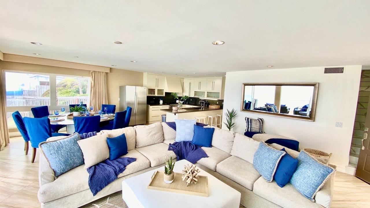 Photo of Livingroom in South Oceanside