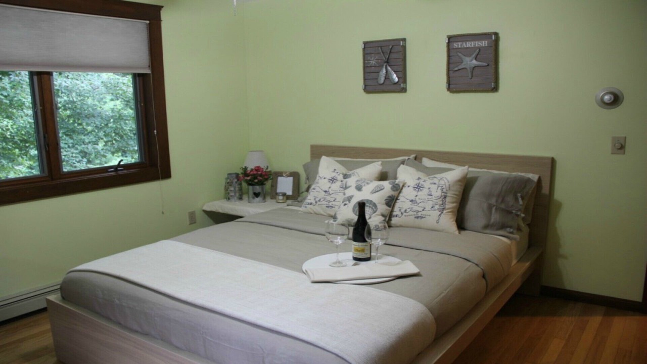 Photo of Bedroom in Marstons Mills