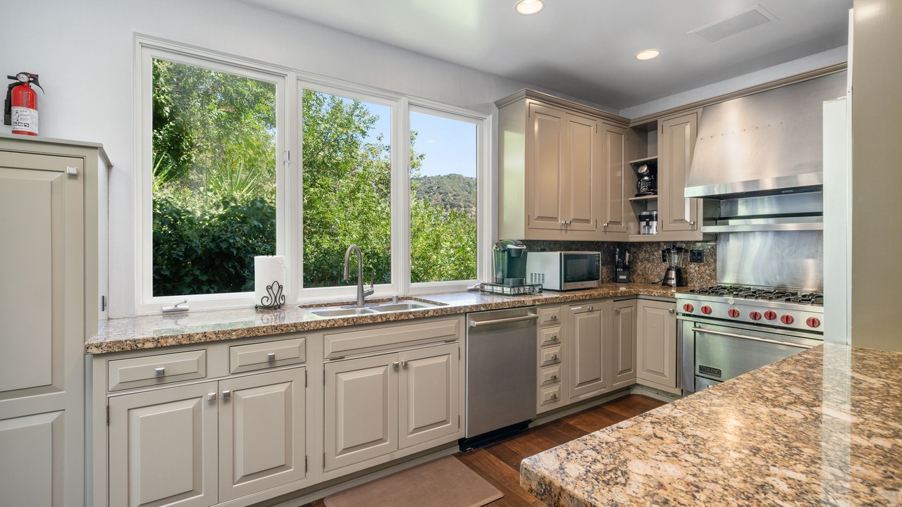 Photo of Kitchen in Beverly Glen