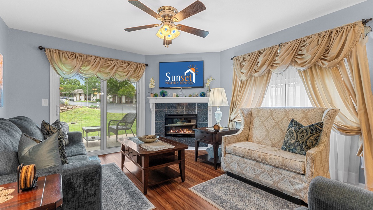 Photo of Livingroom in Table Rock