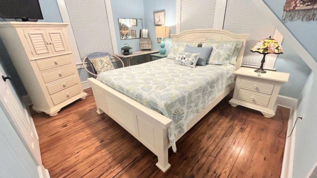 Photo of Bedroom in Tybee Island