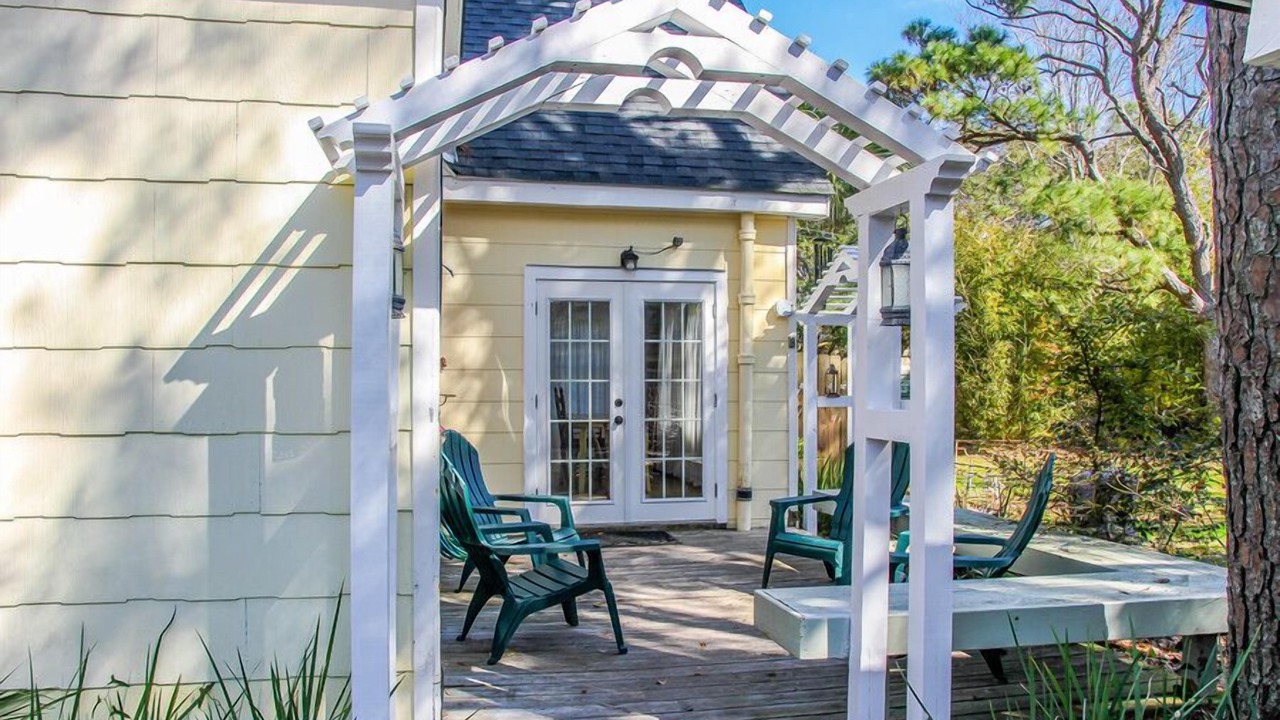 Photo of Bedroom in Tybee Island