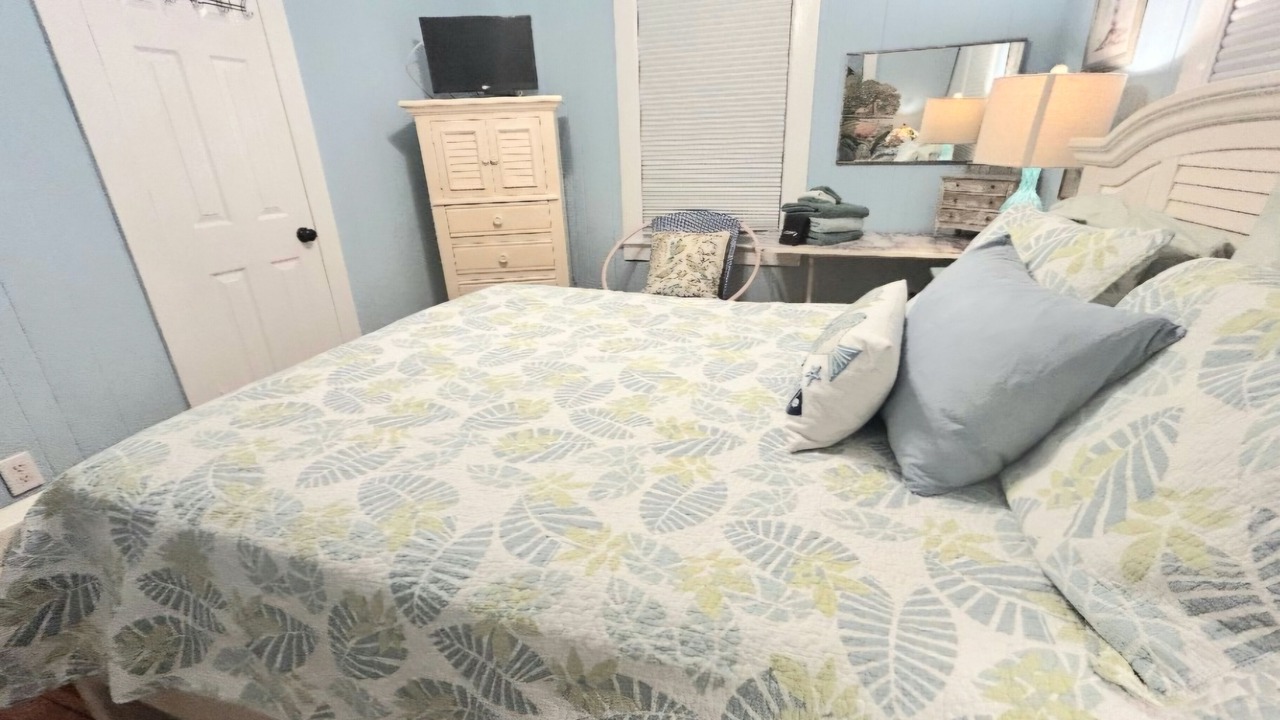 Photo of Bedroom in Tybee Island