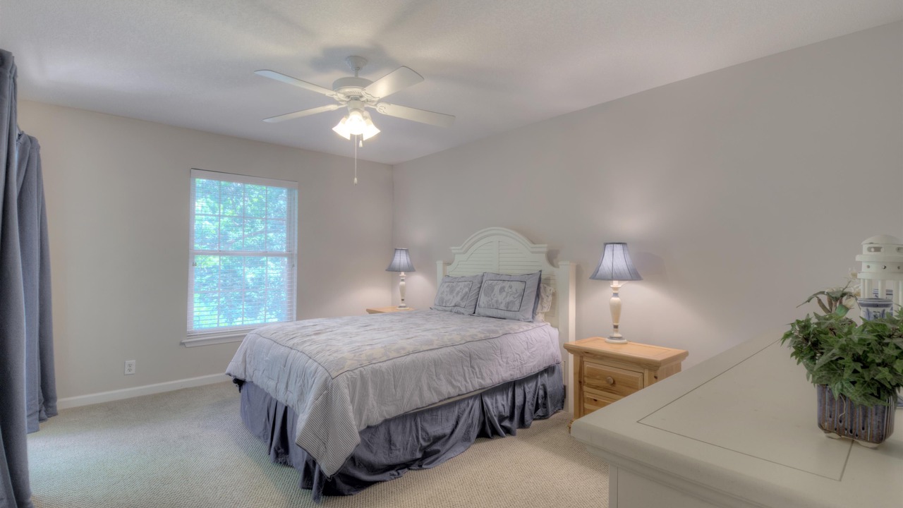 Photo of Bedroom in Demere Park