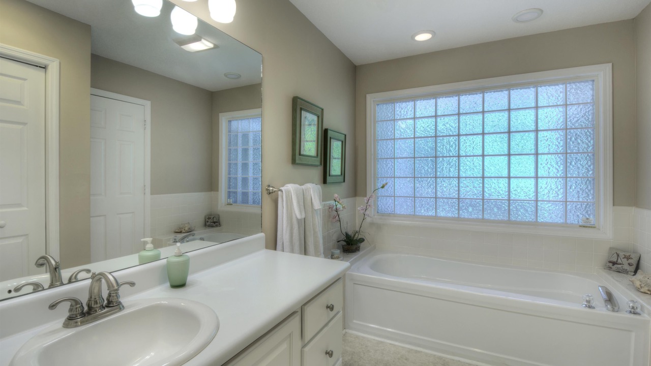 Photo of Bathroom in Demere Park