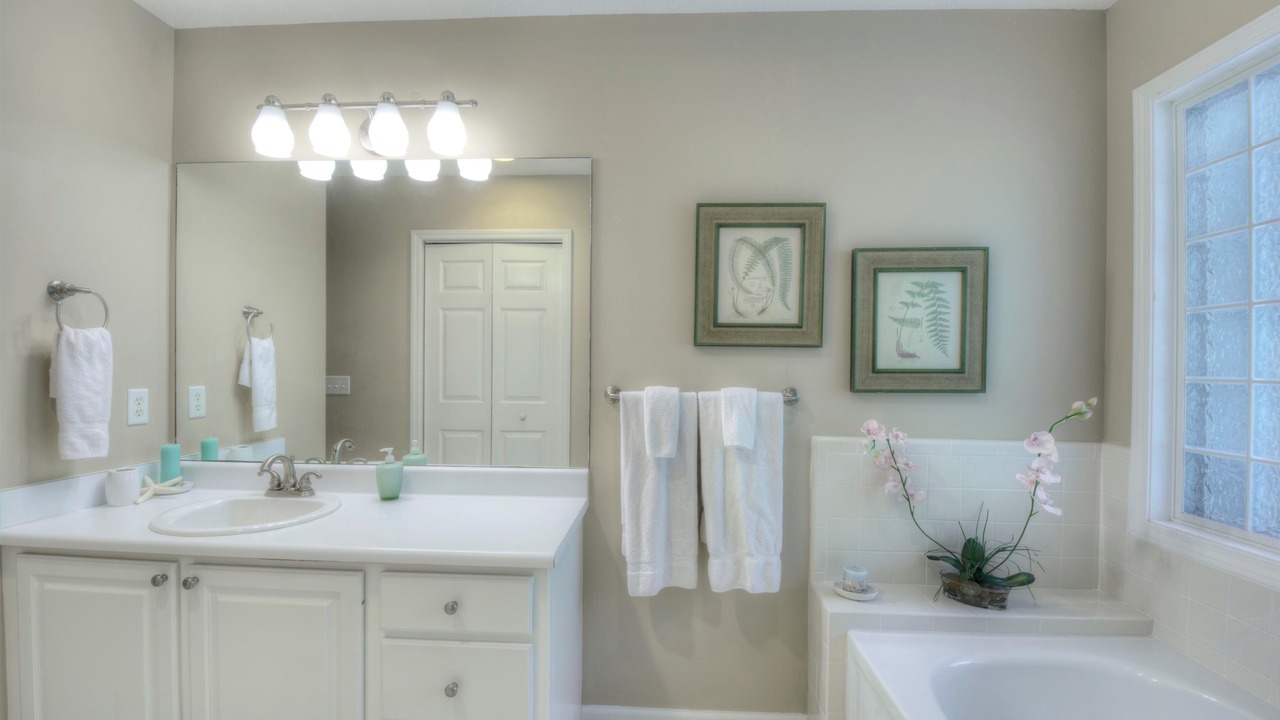 Photo of Bathroom in Demere Park