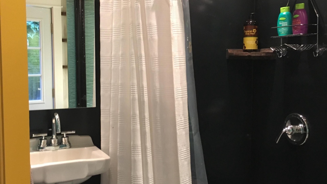 Photo of Bathroom in Gatewood