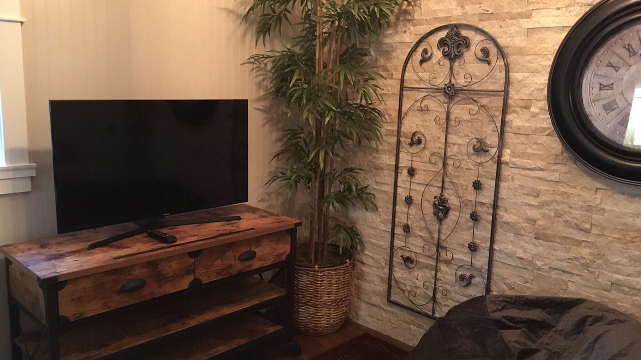 Photo of Livingroom in Gatewood