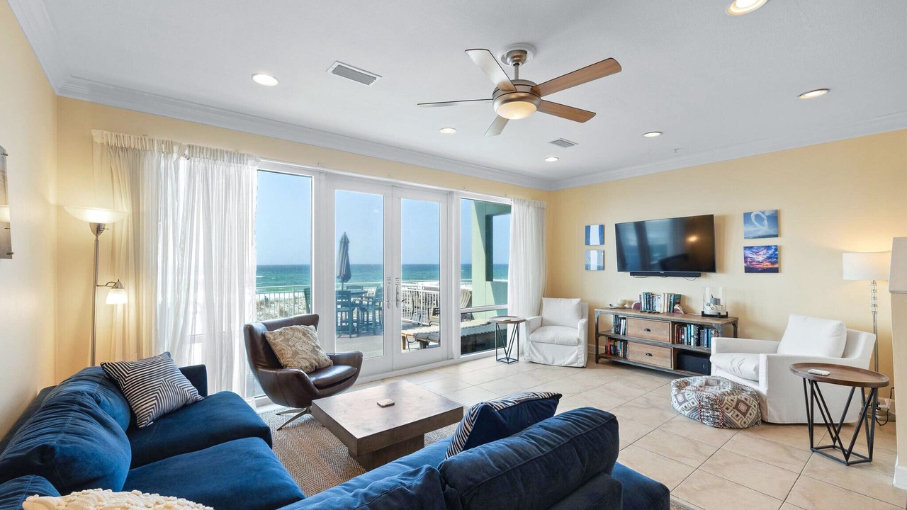 Photo of Livingroom in White Sands